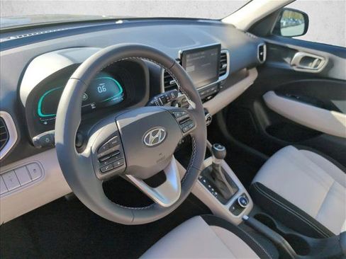 New 2026 Hyundai Venue SEL image 3