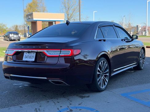 Used 2019 Lincoln Continental Select w/ Continental Climate Package AWD/4WD image 4