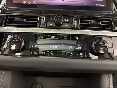 New 2026 Nissan Pathfinder Platinum image 26