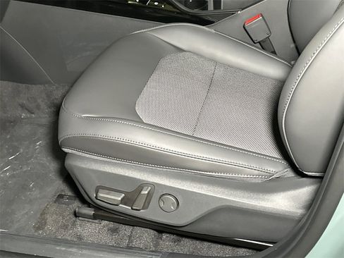 New 2025 Kia Niro Wind image 15