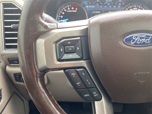 Used 2019 Ford F150 Limited image 23