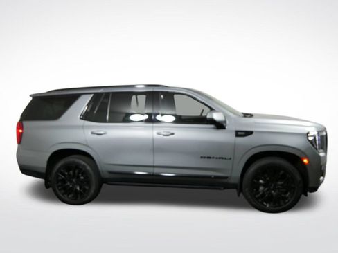 Used 2023 GMC Yukon Denali AWD/4WD image 2