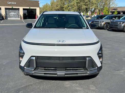 Certified 2026 Hyundai Kona SEL Premium AWD/4WD image 3