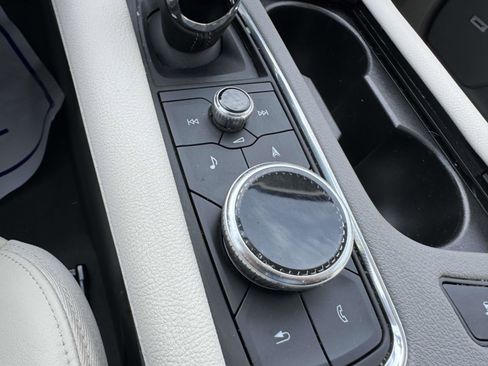 Certified 2022 Cadillac XT6 Premium Luxury w/ Technology Package image 15