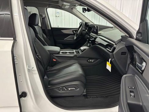 Certified 2026 Acura MDX FWD w/ Technology Package image 27