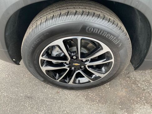 Used 2025 Chevrolet TrailBlazer LT image 30