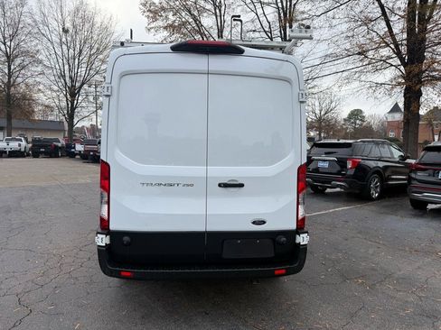 Used 2020 Ford Transit 250 Medium Roof w/ Load Area Protection Package image 4