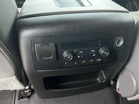 Used 2020 Chevrolet Tahoe LT image 16