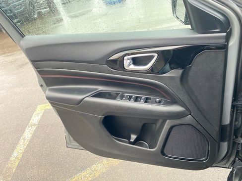 Used 2022 Jeep Compass Trailhawk w/ Trailhawk Convenience Group image 23