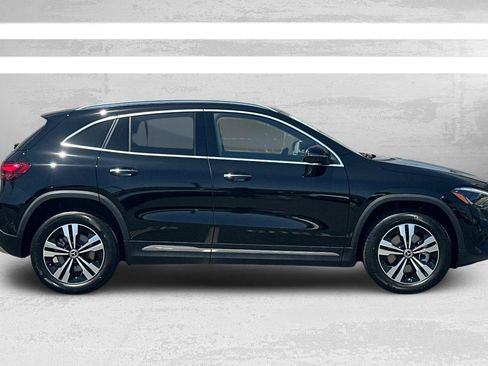 Certified 2025 Mercedes-Benz GLA 250 4MATIC image 3