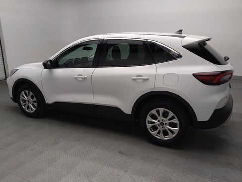 Used 2024 Ford Escape Active w/ Cold Weather Package FWD image 3