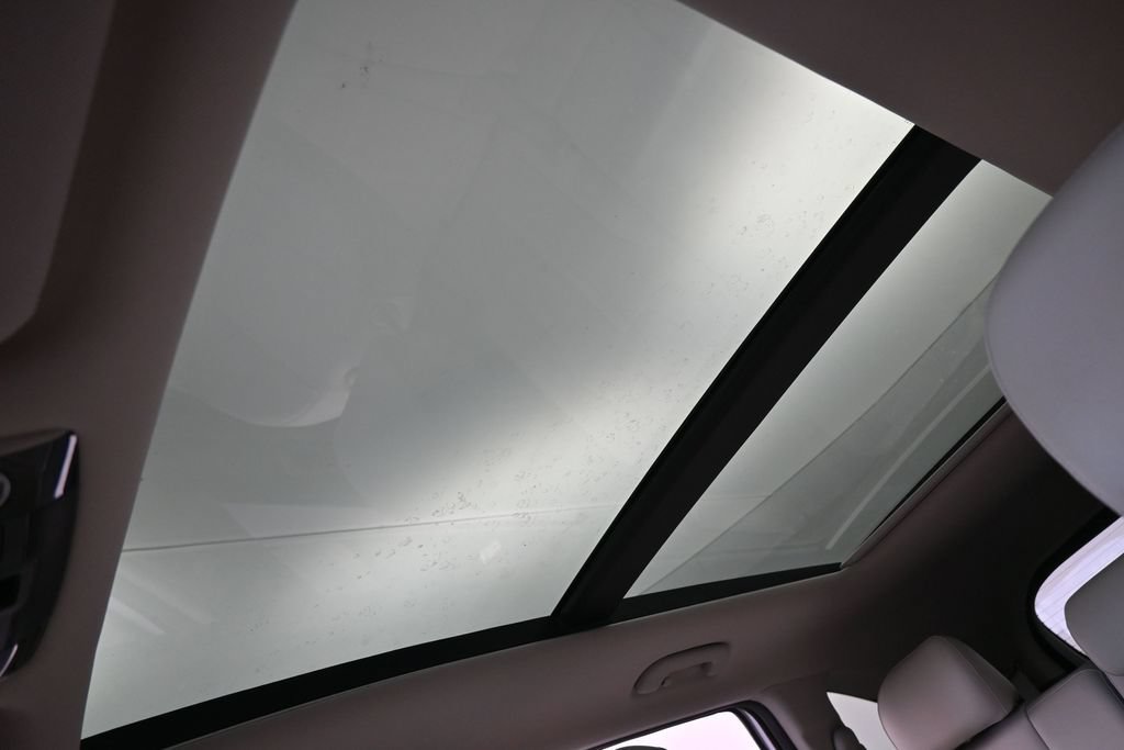 Used 2023 Kia Sorento S w/ Panoramic Sunroof Package FWD image 27