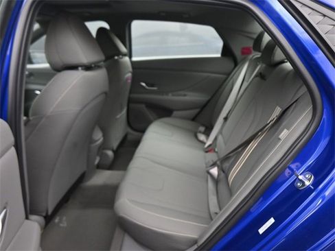New 2026 Hyundai Elantra SEL Sport image 15