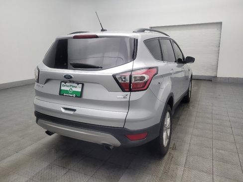 Used 2017 Ford Escape SE w/ Equipment Group 201A image 9