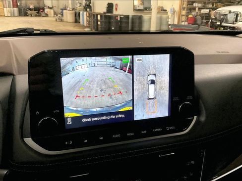 Used 2023 Nissan Rogue SL w/ SL Premium Package image 20