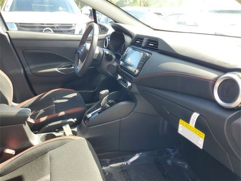 New 2025 Nissan Versa SR w/ Trunk Package image 28