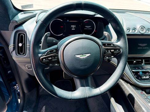 Used 2021 Aston Martin DBX AWD/4WD image 36