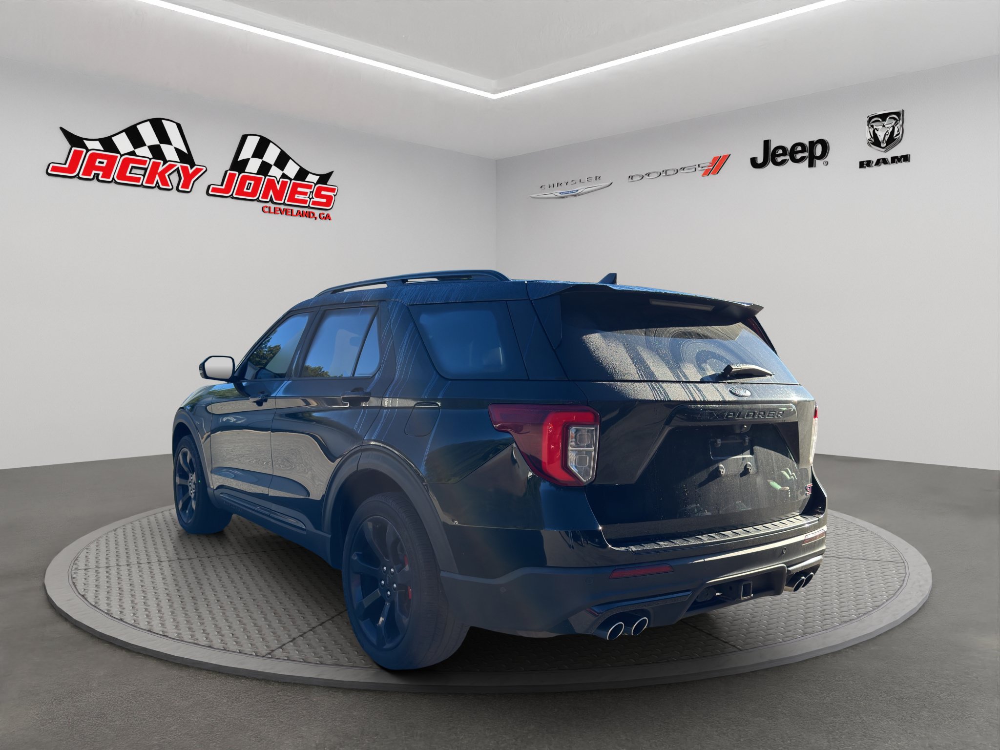 Used 2022 Ford Explorer ST w/ Equipment Group 401A AWD/4WD image 6