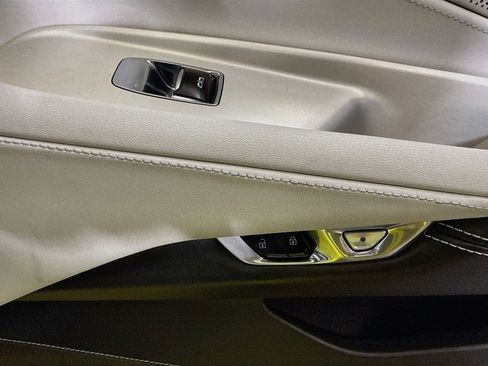 Used 2020 Chevrolet Corvette Stingray Preferred Cpe w/ 2LT Preferred Equipment Group RWD image 27