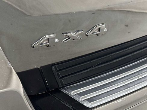 Used 2018 Jeep Grand Cherokee Altitude image 29