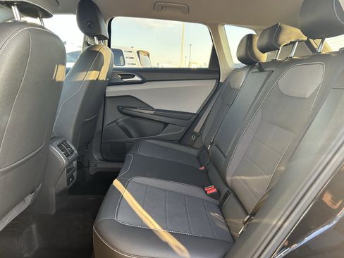 Certified 2024 Volkswagen Taos SE w/ Black Wheel Plus Package image 23