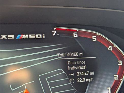 Used 2020 BMW X5 M50i w/ Premium Package image 3