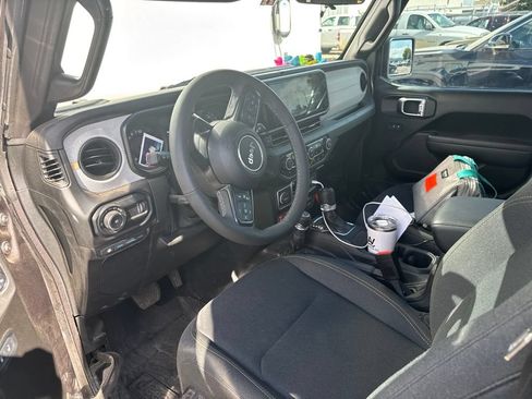 Used 2025 Jeep Wrangler Unlimited Sport S 4xe AWD/4WD image 10