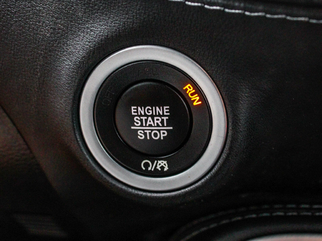Used 2022 Dodge Challenger R/T Scat Pack RWD image 28