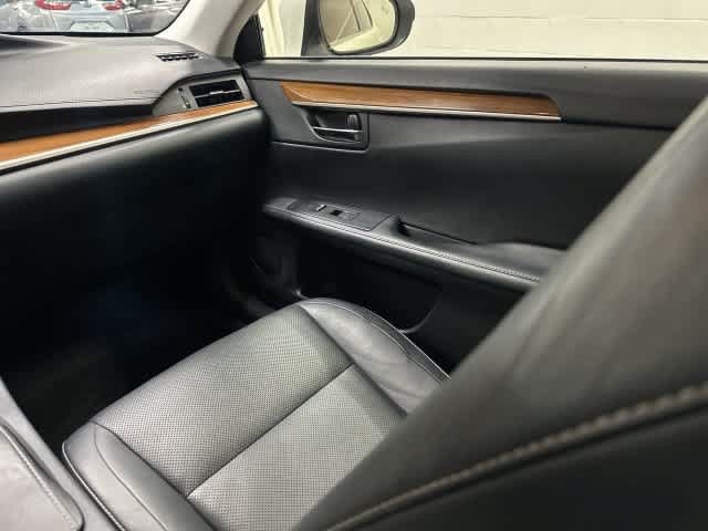 Used 2015 Lexus ES 300h w/ Navigation System Package FWD image 13