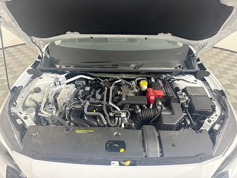 Used 2025 Nissan Sentra SV FWD image 39