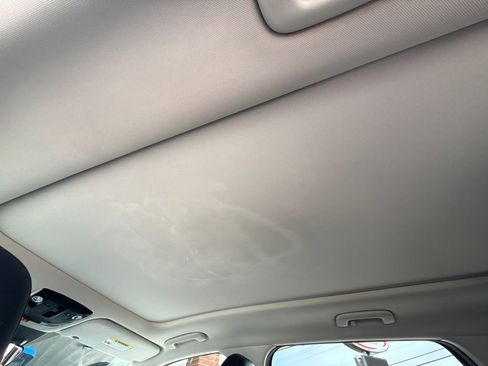 Used 2025 Kia Sorento S w/ Panoramic Sunroof Package FWD image 16