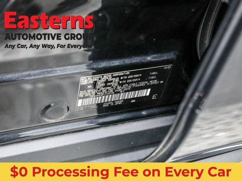 Used 2023 Toyota Venza Nightshade AWD/4WD image 34