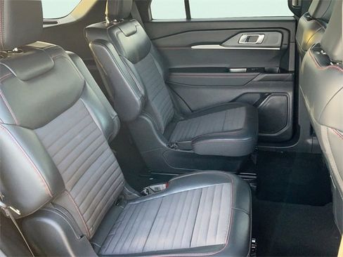 Used 2025 Ford Explorer ST-Line image 20