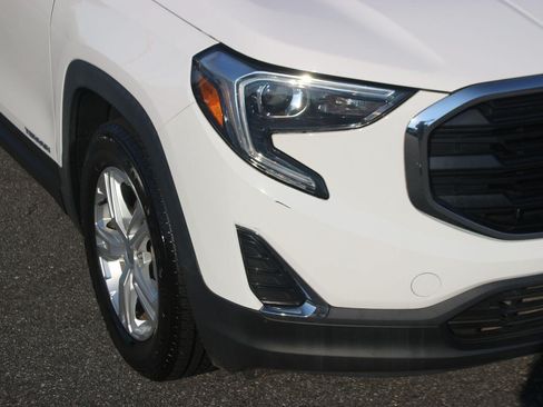 Used 2020 GMC Terrain SLE FWD image 8