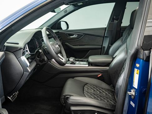 Certified 2024 Audi SQ8 Premium Plus image 19