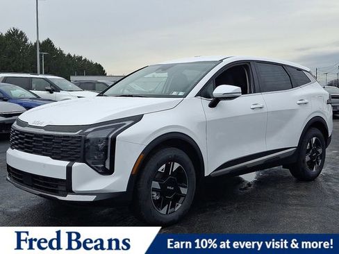 New 2026 Kia Sportage LX image 2