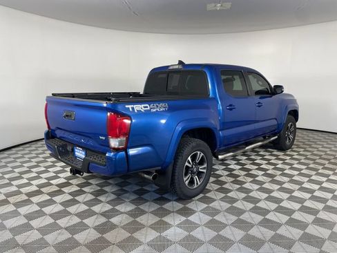 Used 2017 Toyota Tacoma TRD Sport w/ Tow Package (A/T) AWD/4WD image 15