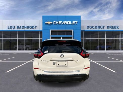 Used 2022 Nissan Murano SV FWD image 7