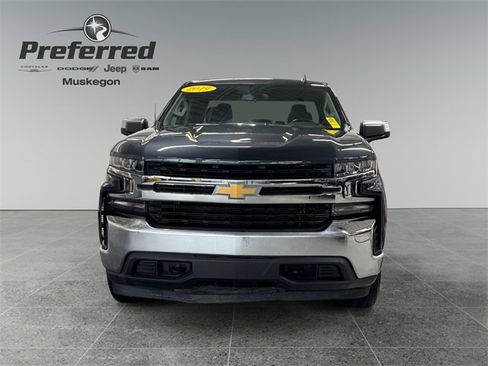 Used 2019 Chevrolet Silverado 1500 LT w/ All-Star Edition image 11