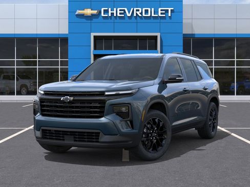 New 2026 Chevrolet Traverse LT w/ Midnight/Sport Edition FWD image 30