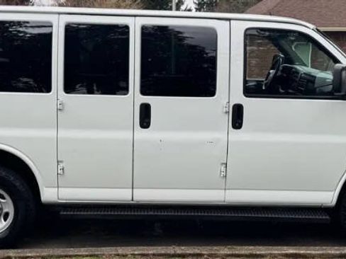 Used 2014 Chevrolet Express 2500 LS RWD image 6