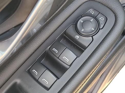 Used 2019 GMC Terrain SLT w/ Preferred Package image 32