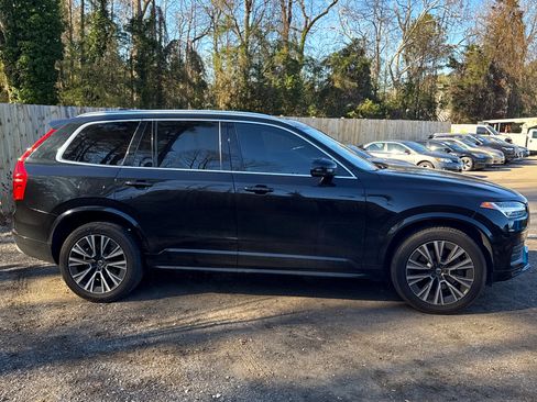 Used 2022 Volvo XC90 T6 Momentum image 17