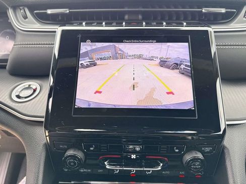 New 2025 Jeep Grand Cherokee L Altitude RWD image 21
