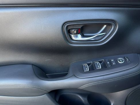 Used 2024 Honda HR-V EX-L image 13