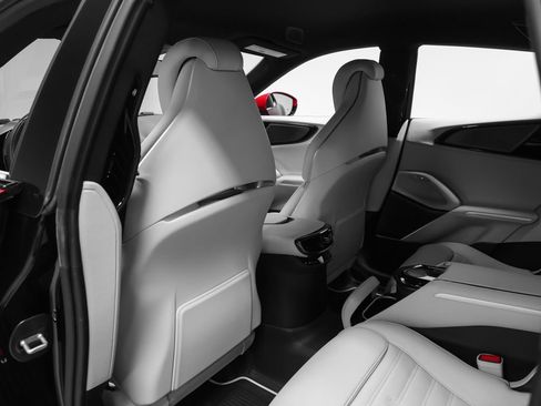Certified 2025 Ferrari Purosangue AWD/4WD image 79