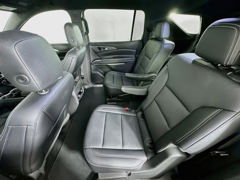 Used 2026 Chevrolet Traverse LT FWD image 28