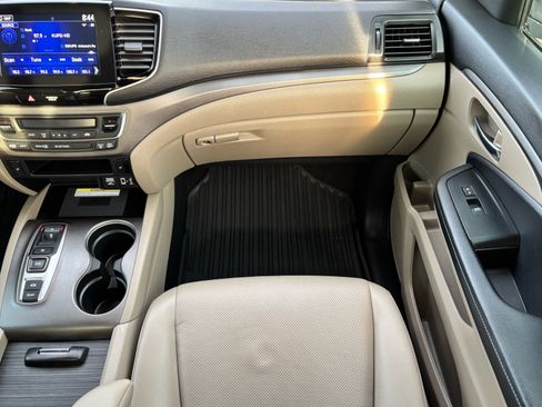 Used 2023 Honda Ridgeline RTL-E image 17