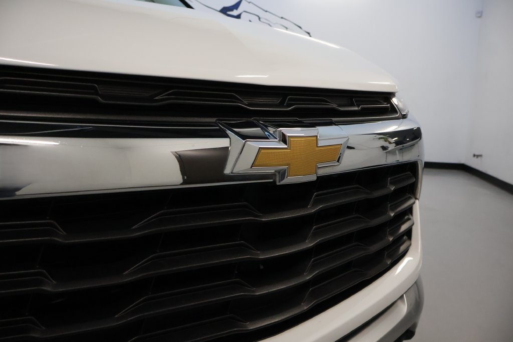 Used 2025 Chevrolet TrailBlazer LT AWD/4WD image 9
