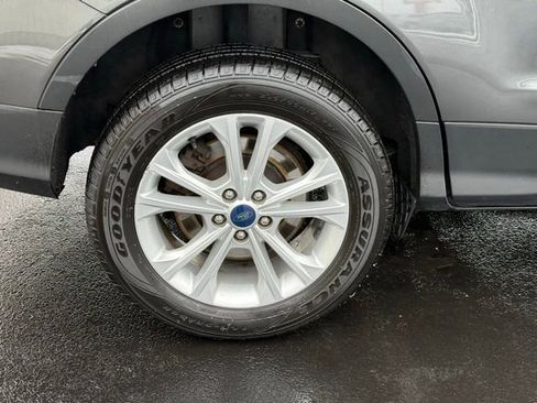 Used 2019 Ford Escape SE image 10